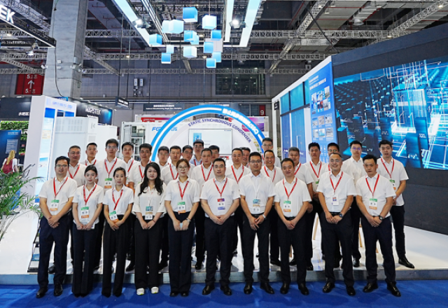 新風(fēng)光閃耀上海光伏展，創(chuàng  )新技術(shù)引領(lǐng)光儲未來(lái)